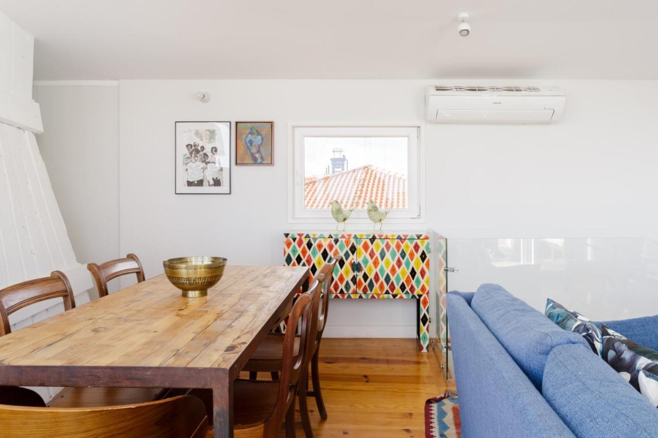 Chiado Rooftop Retreat: 19th Century Charm with River Views Lisbon Exterior photo